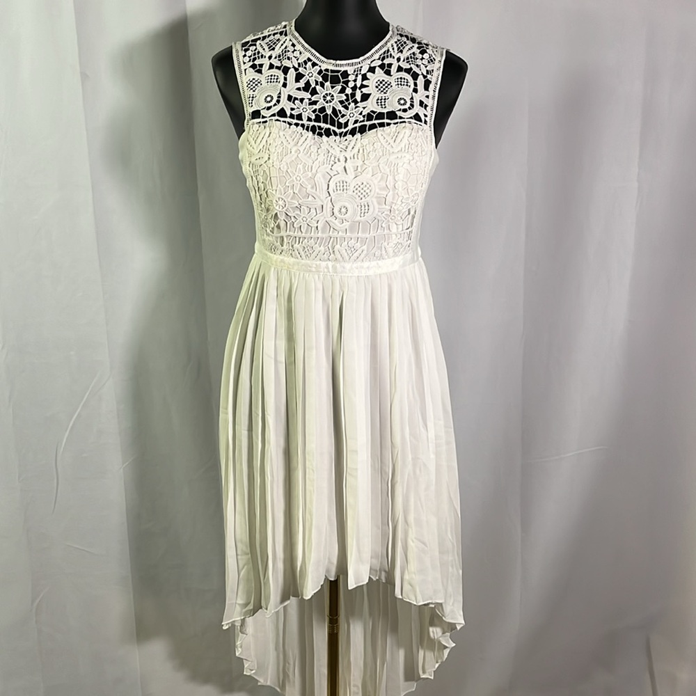 NWT The Clothing Company White High Lace Neck Pleated High Low Midi Dress
